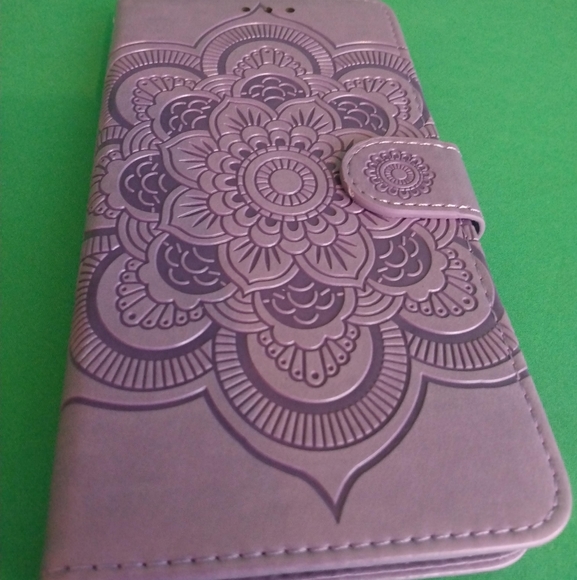 Samsung Galaxy S20 Mandela Purple LD - Picture 4 of 9